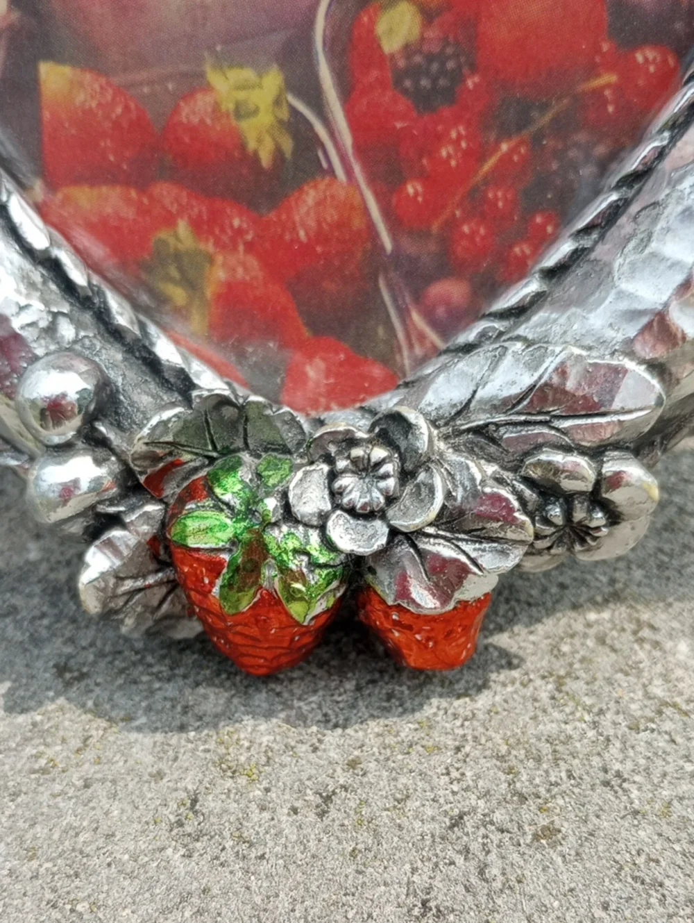 Heart-Shaped Silver Metal Vtg Tabletop Picture Frame w/ Strawberries & Flowers